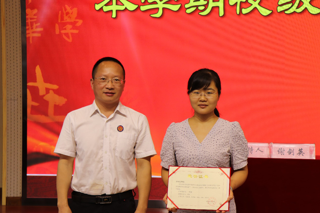 成都学英语在哪里学_成都学英语_成都专门学英语的全日制学校