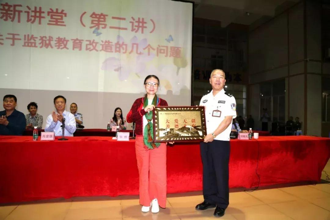 黄埔卫校校长_黄埔卫校2024招生分数线_黄埔卫校