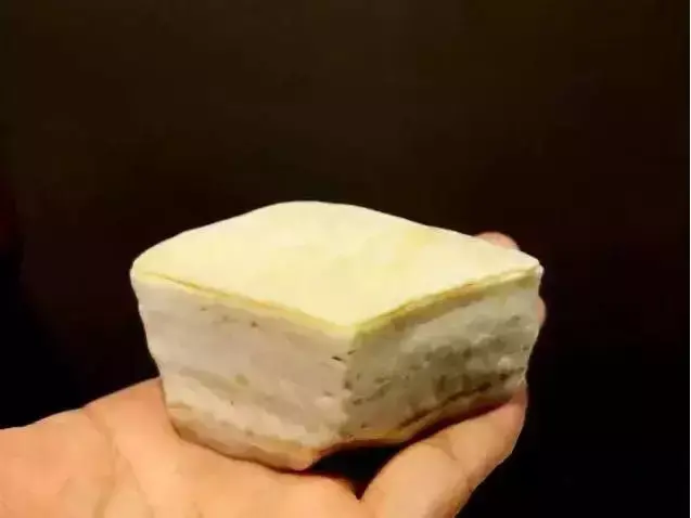 血胆玛瑙图案石亿元_血胆玛瑙_血胆老玛瑙价值