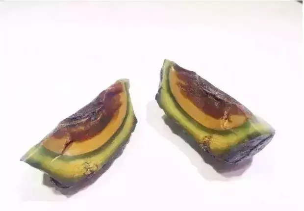 血胆玛瑙_血胆老玛瑙价值_血胆玛瑙图案石亿元