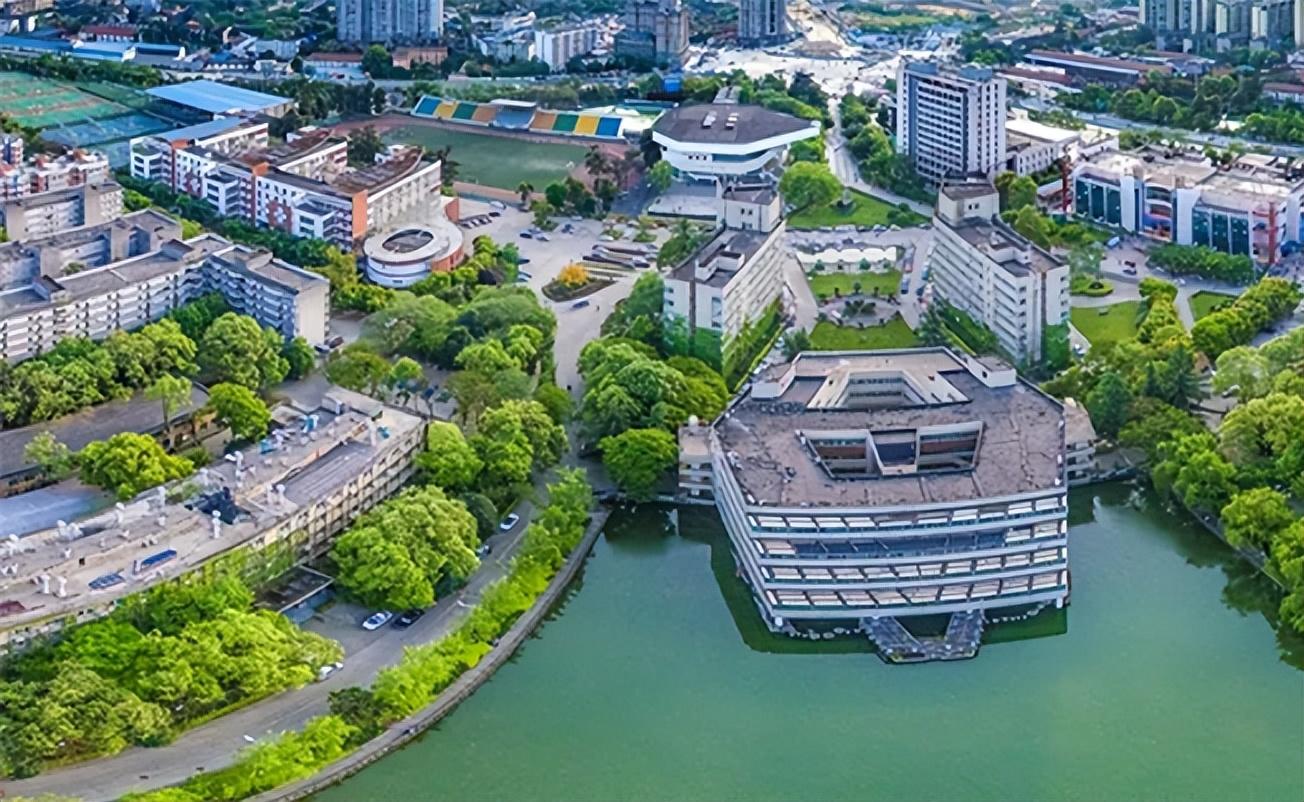 地质工程属于什么类别_地质专业属于工程类吗_地质工程属于什么专业类别