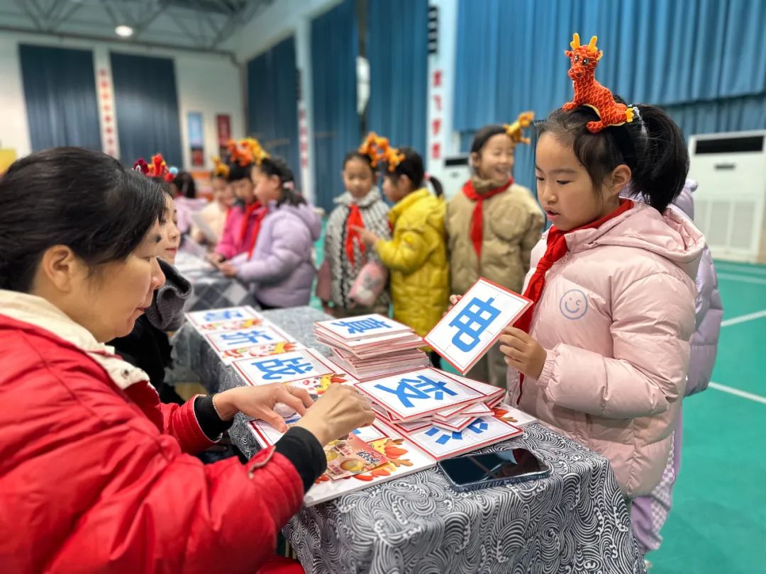 玩的组词_组词玩什么_组词玩具
