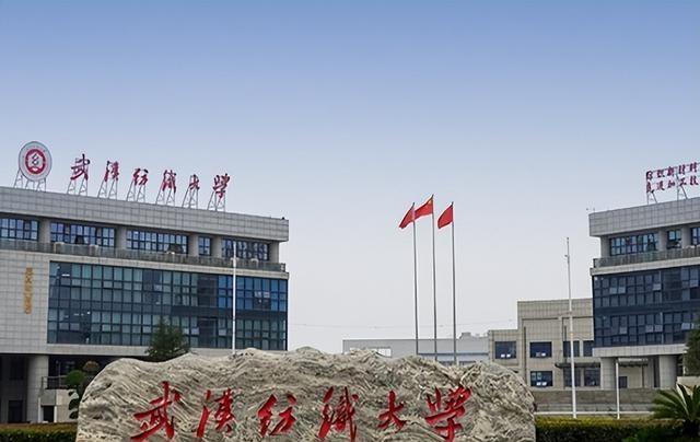 大学上课时间_几岁上大学_大学上课是怎么安排的