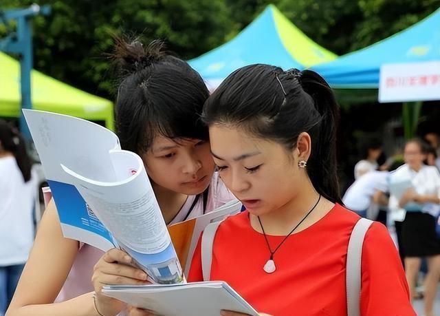 几岁上大学_大学上课是怎么安排的_大学上课时间