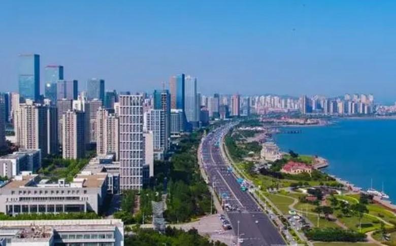 大学上课时间_几岁上大学_大学上课能玩手机吗