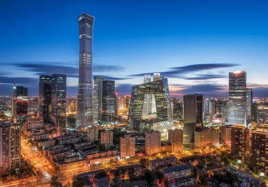 大学上课能玩手机吗_大学上课时间_几岁上大学