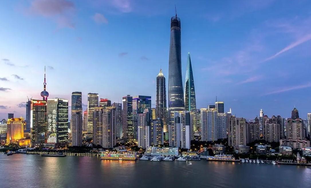 大学上课时间_大学上课能玩手机吗_几岁上大学