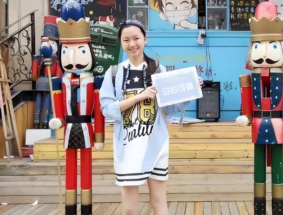 几岁上大学_大学上课能玩手机吗_大学上课时间