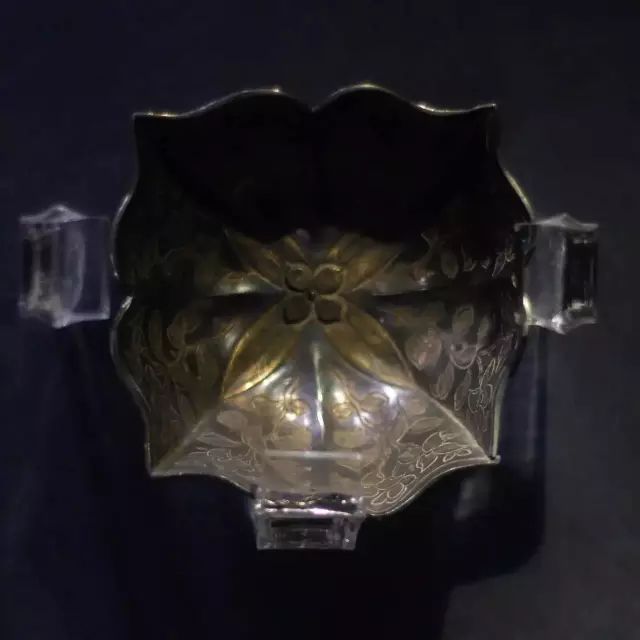 恣欢谑的注音和翻译_恣欢谑的拼音和意思_斗酒十千恣欢谑