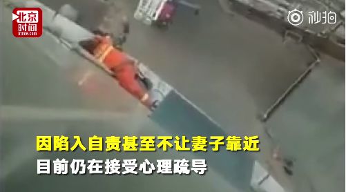 拍手称赞_拍手称快的近义词_拍手称快