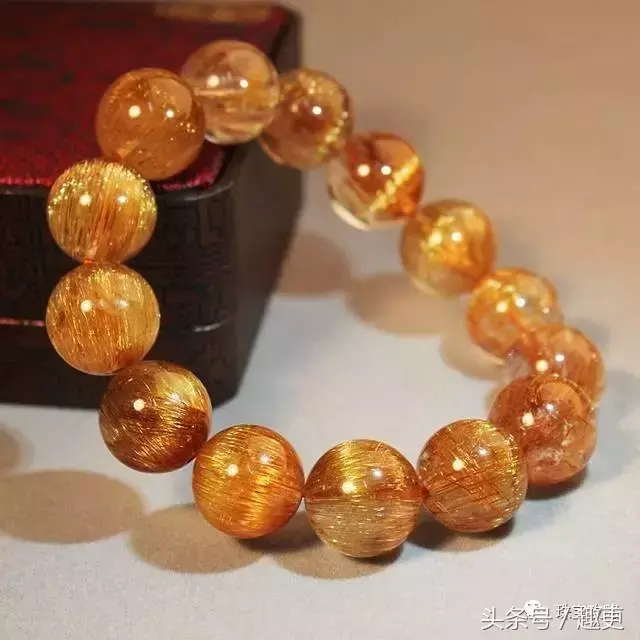 月光石的作用与功效_月光石功效作用与禁忌_月光石功效与作用害处