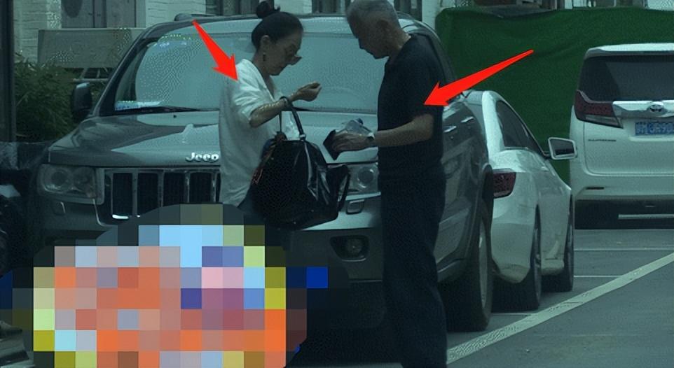 满城尽带黄金甲演员表_满城黄金甲经典台词_满城尽的黄金甲