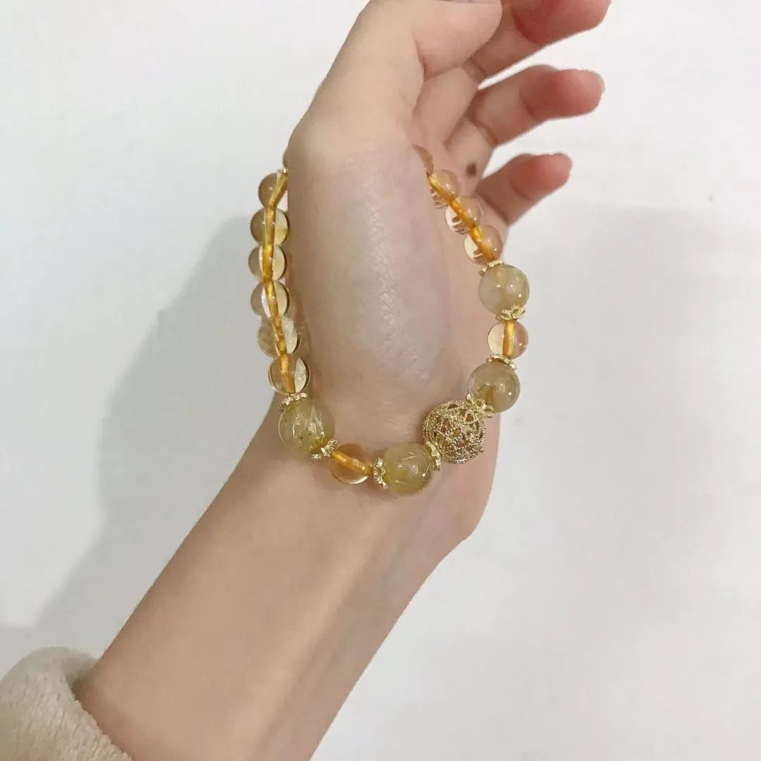 琉璃手镯_琉璃手镯对人体有害吗_琉璃手镯值钱吗