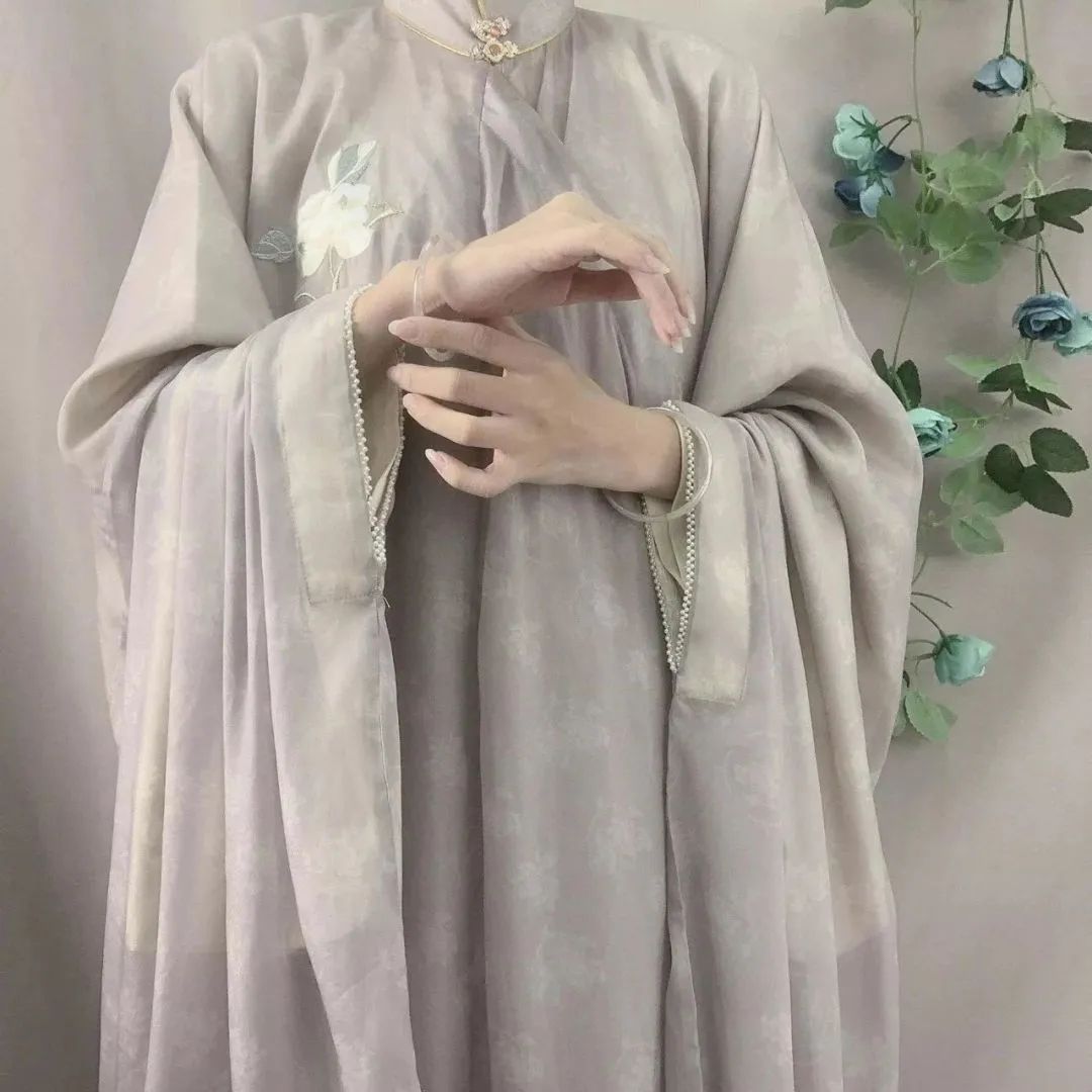 琉璃手镯的功效与作用_琉璃手镯值多少钱_琉璃手镯