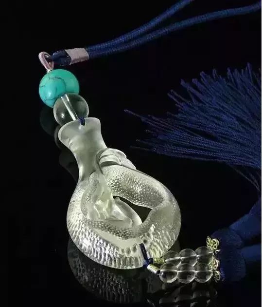 琉璃手镯对人体有害吗_琉璃手镯_琉璃手镯值多少钱