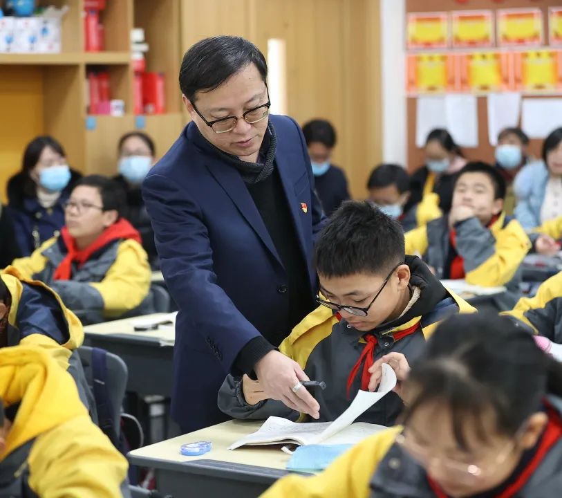 高中上学学费_高中学费最终去向_高中学费多少一学期