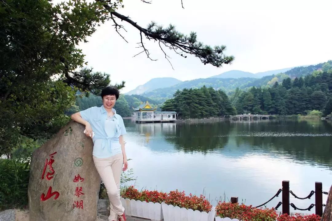 高中学费是一年还是一个学期_高中阶段学费_高中学费多少一学期