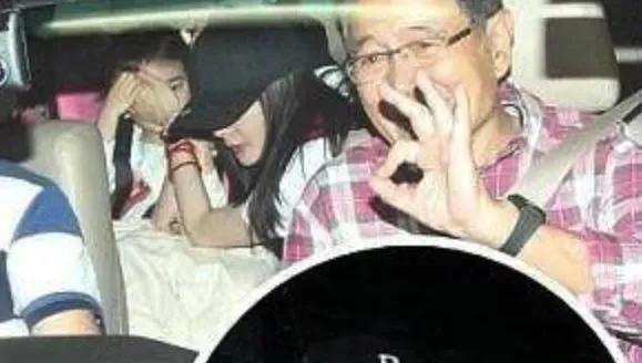 杨幂我老公呢出自哪里_杨幂出自老公是谁_杨幂原来老公是谁