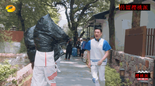 偶像包袱大_包袱偶像包袱_偶像包袱