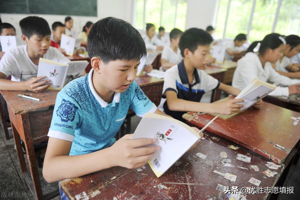 负箧曳屣的曳_负箧曳屣的曳什么意思_负箧曳屣怎么读