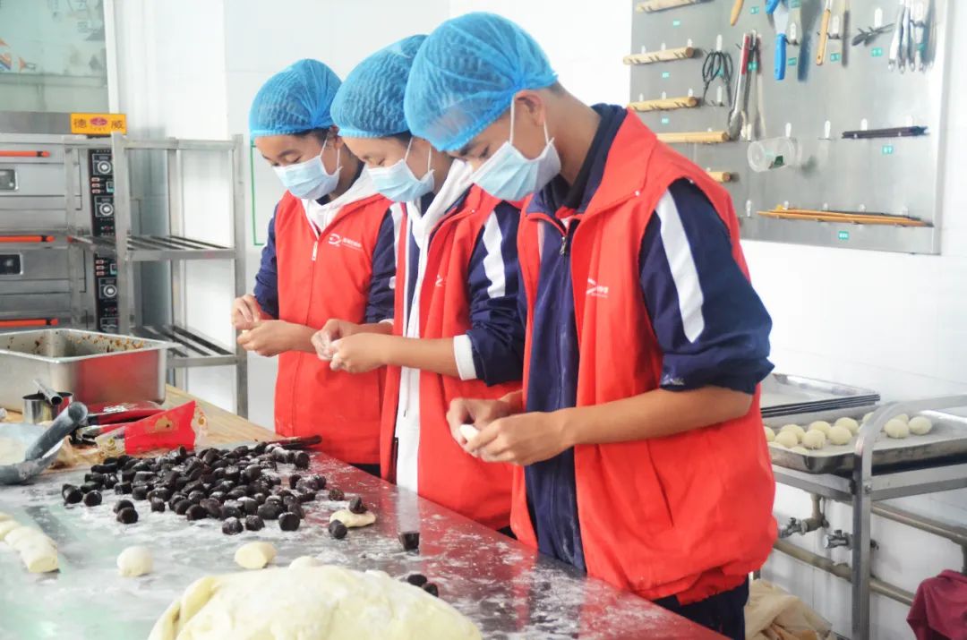 昆明行知中学管理严吗_昆明行知中学教学质量_昆明行知中学
