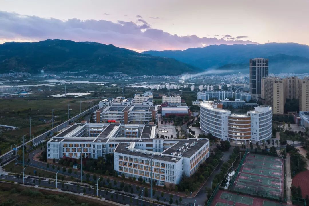 昆明行知中学收费标准_昆明行知中学教学质量_昆明行知中学