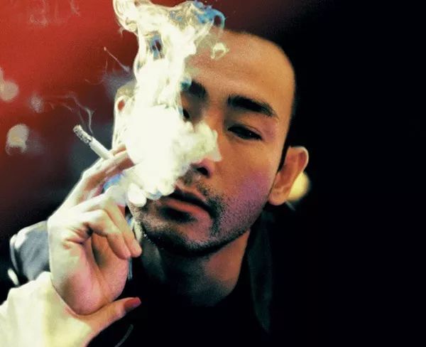 身长玉立可以形容男人吗_长身玉立能形容男子吗_长身玉立