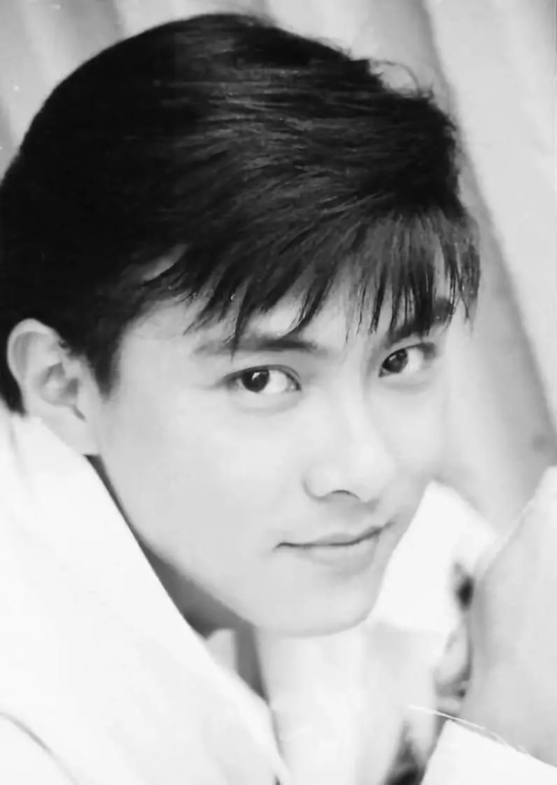 长身玉立能形容男子吗_长身玉立_身长玉立可以形容男人吗