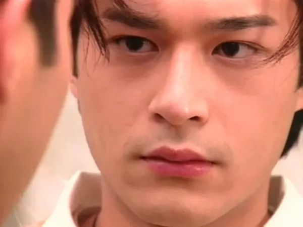 长身玉立_长身玉立能形容男子吗_身长玉立可以形容男人吗