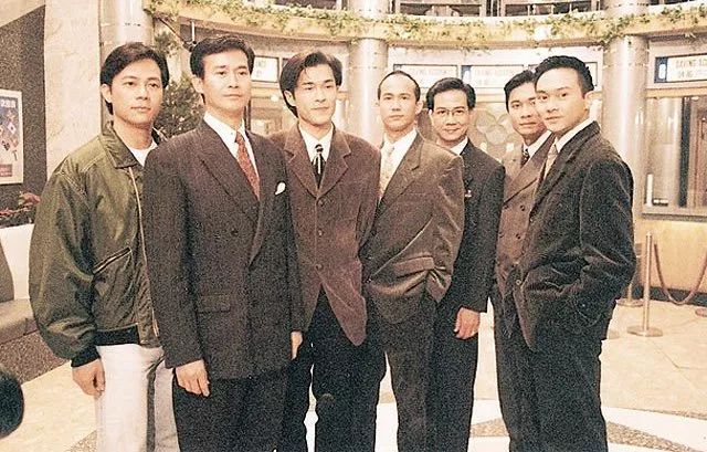 身长玉立可以形容男人吗_长身玉立_长身玉立能形容男子吗