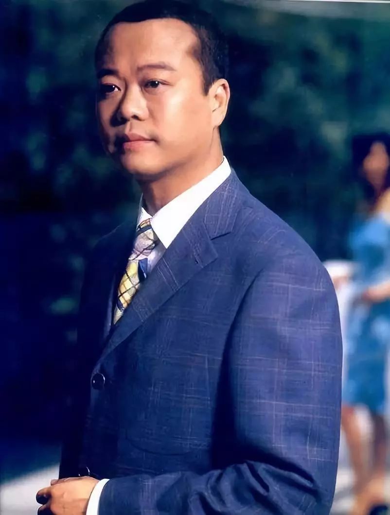 长身玉立_身长玉立可以形容男人吗_长身玉立能形容男子吗