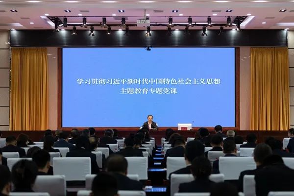 时代担当_担当时代责任_担当时代使命作文800字