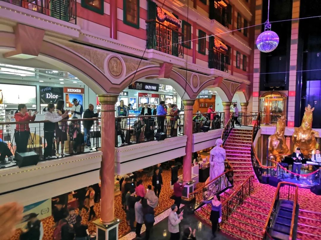 邮轮旅游多少钱_邮轮游购票_邮轮游多少钱