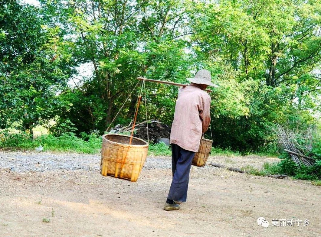 父亲节那一天_每天是父亲节_2012年父亲节是哪一天