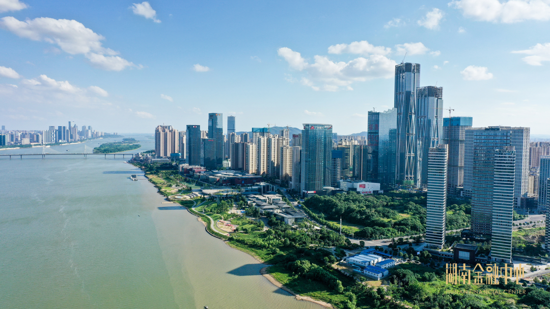 湘江北去橘子洲头什么意思_湘江北去_湘江北去电影