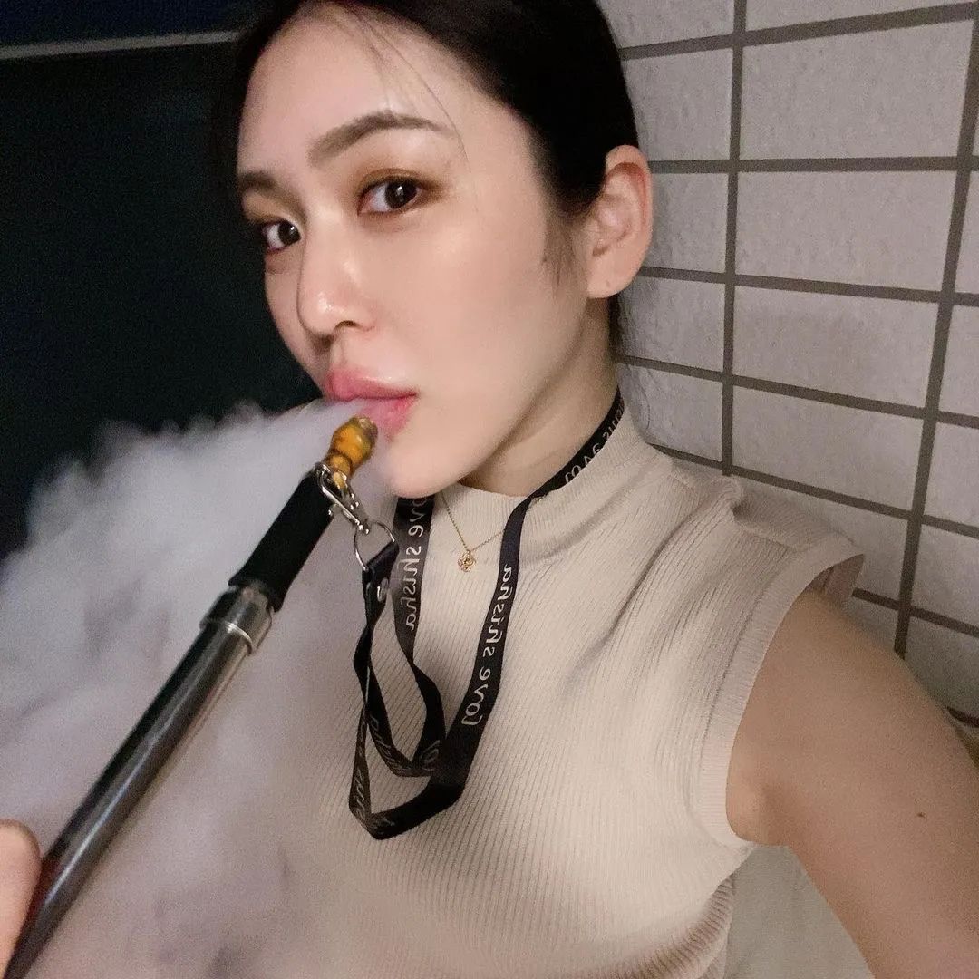 抖意思解释_抖意思类似的字_抖m什么意思